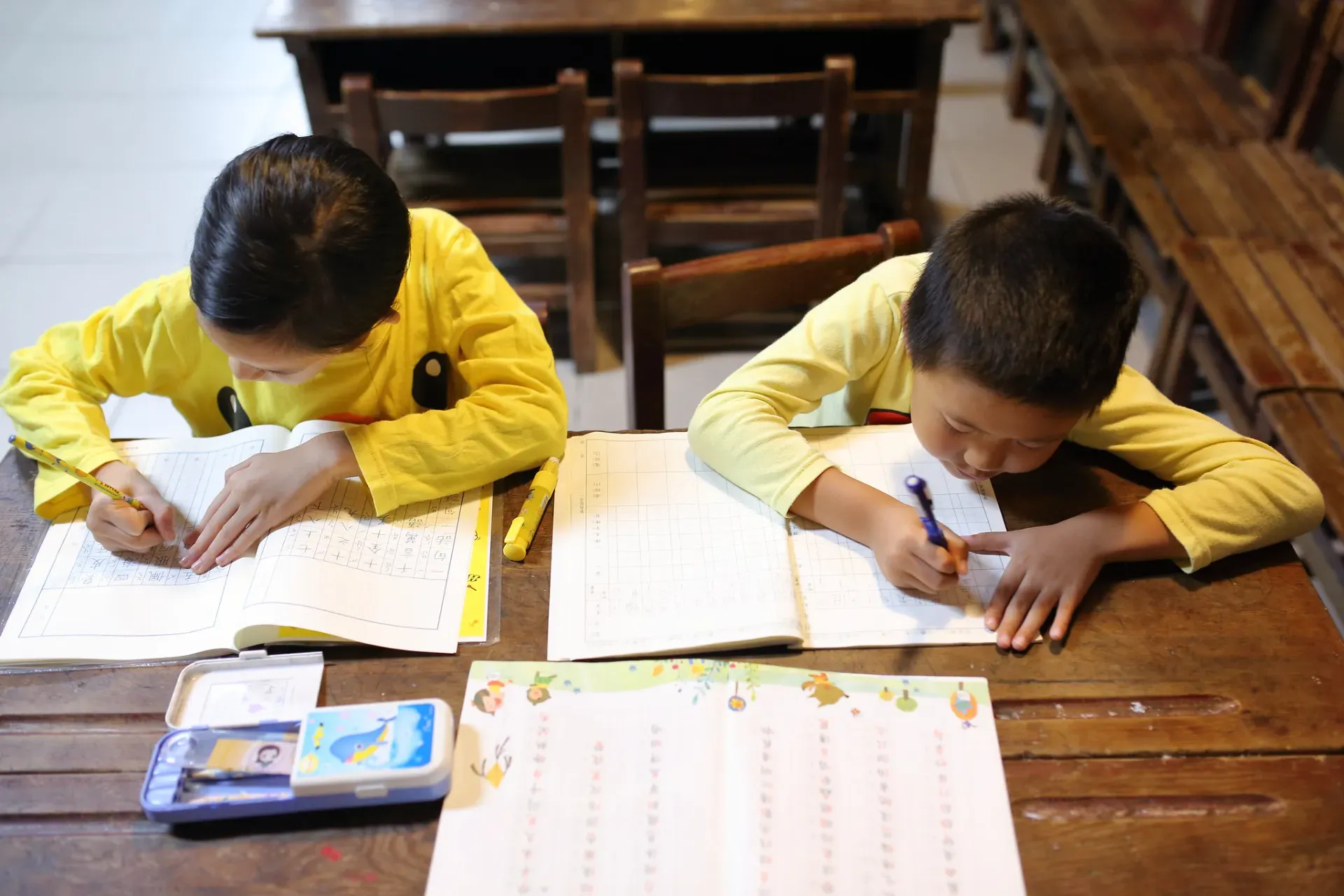 260721 示意圖 育幼院沒有人 寫功課