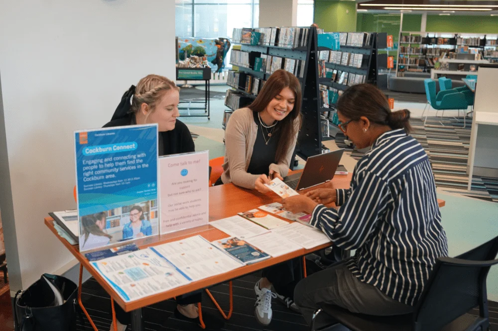 251027 圖書館社工 弱勢群體