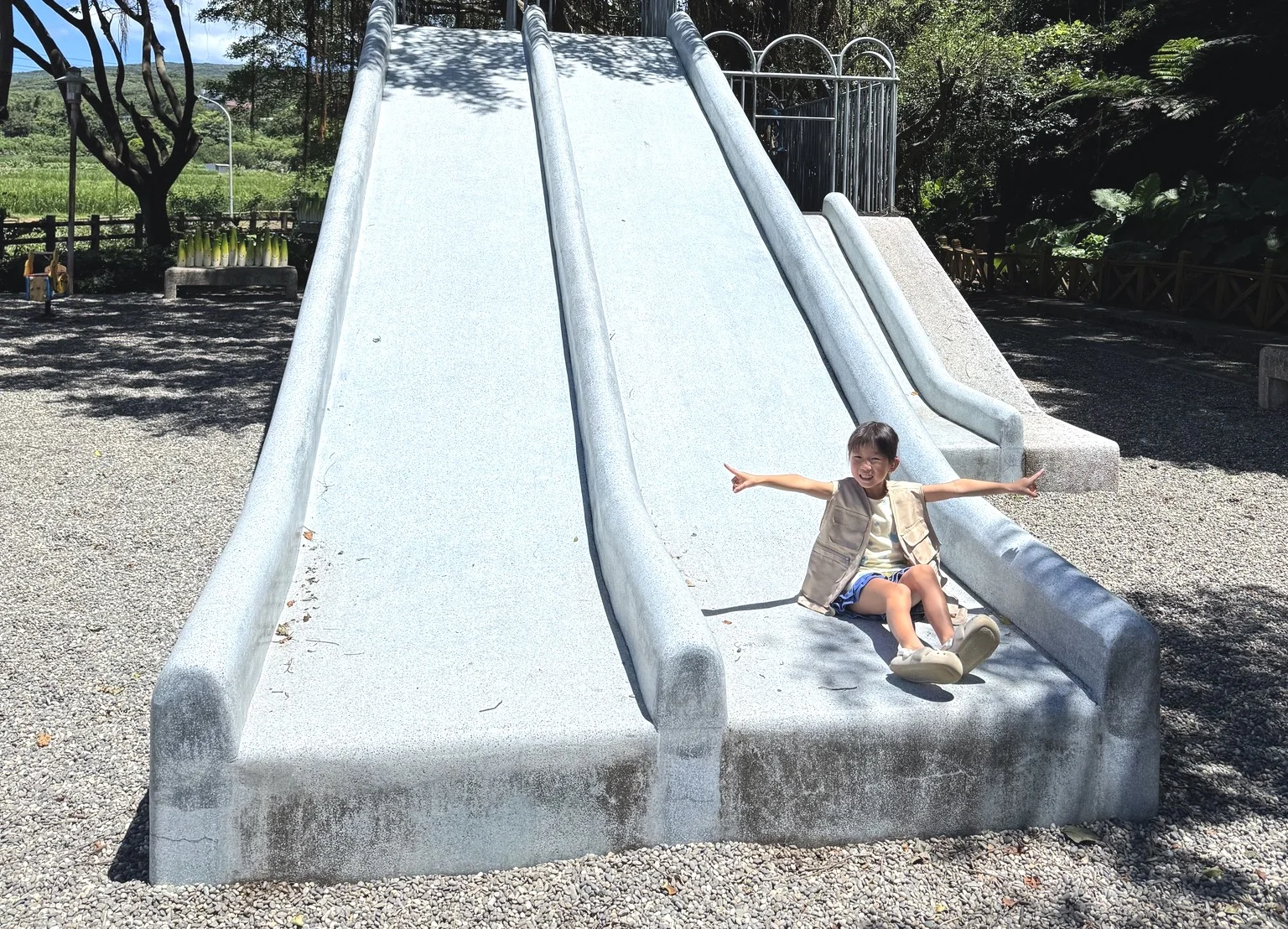 251017 身障童盟 首圖 溜滑梯 共融遊戲場 