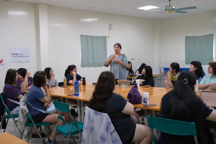 我參加女性聾人焦點聊天室活動，分享我的職場經驗。攝／雲林聽語障福利協進會