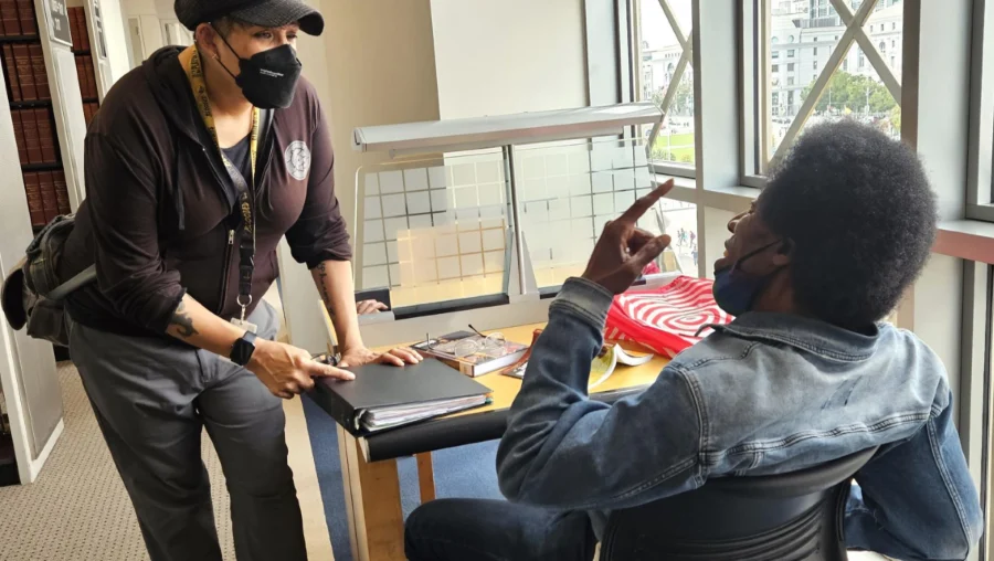 251028 美國舊金山圖書館 無家可歸者