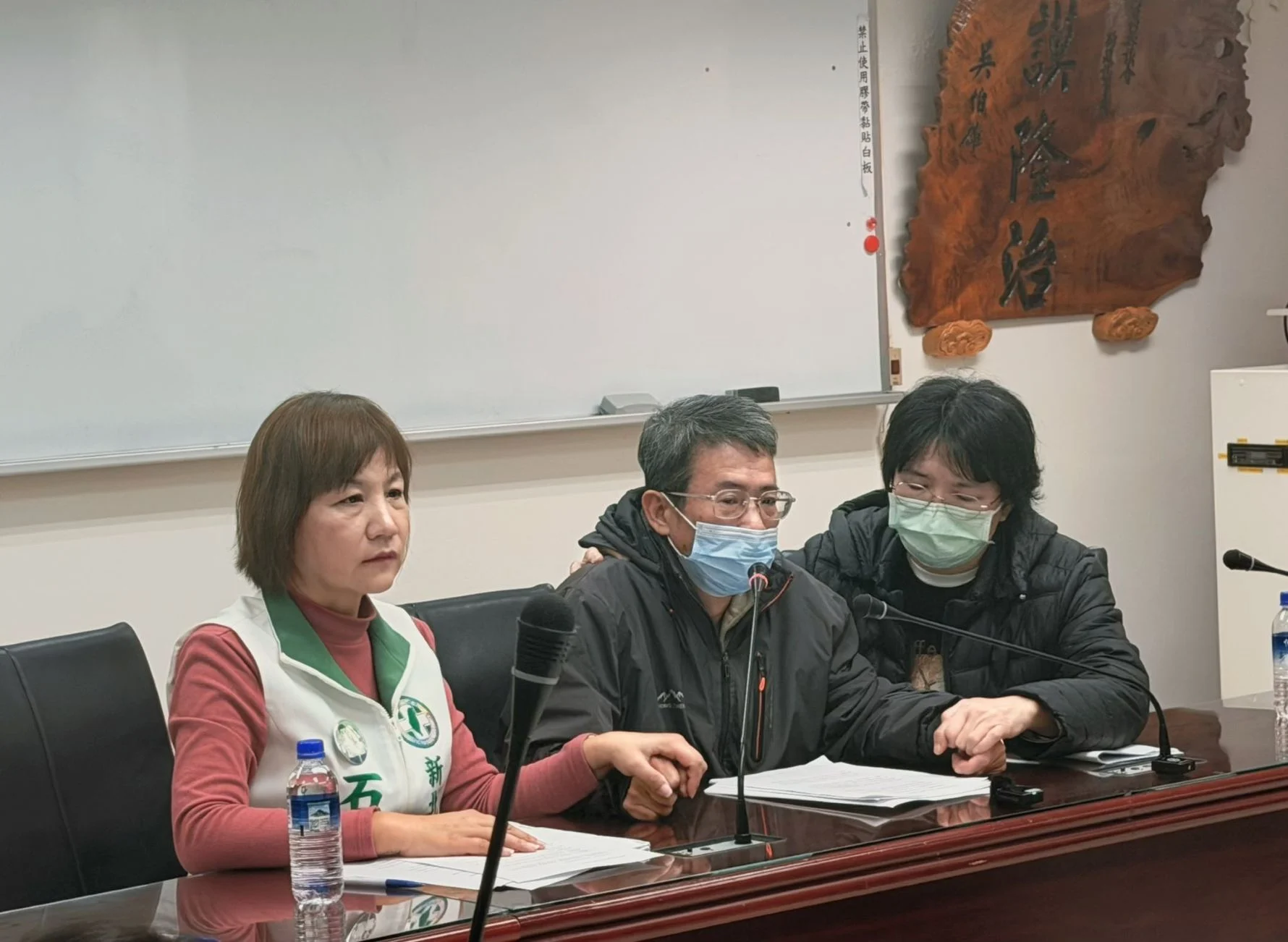 件定讞隔天，受害家屬召開記者會。圖／取自新北市議員石一佑 FB 公開貼文