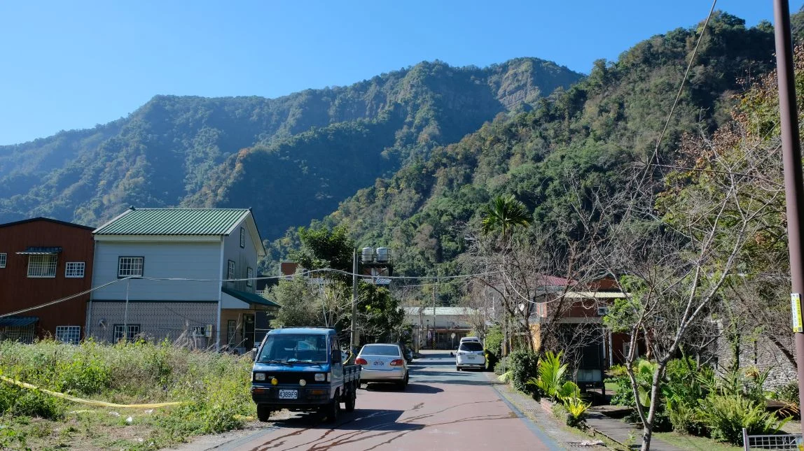 臺中市和平區地廣人稀、高山峻谷，許多住在部落的長輩有照顧需求。攝／曾玉婷