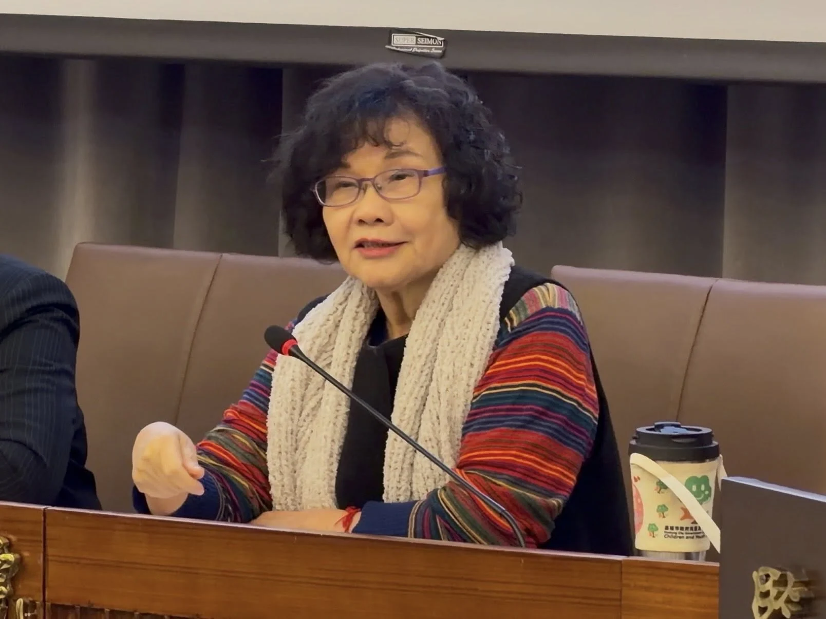 監察委員王幼玲在今年 4 月 27 日發佈調查報告，糾正衛福部長年輕忽社福團體困難。圖／王幼玲 fb 公開頁面